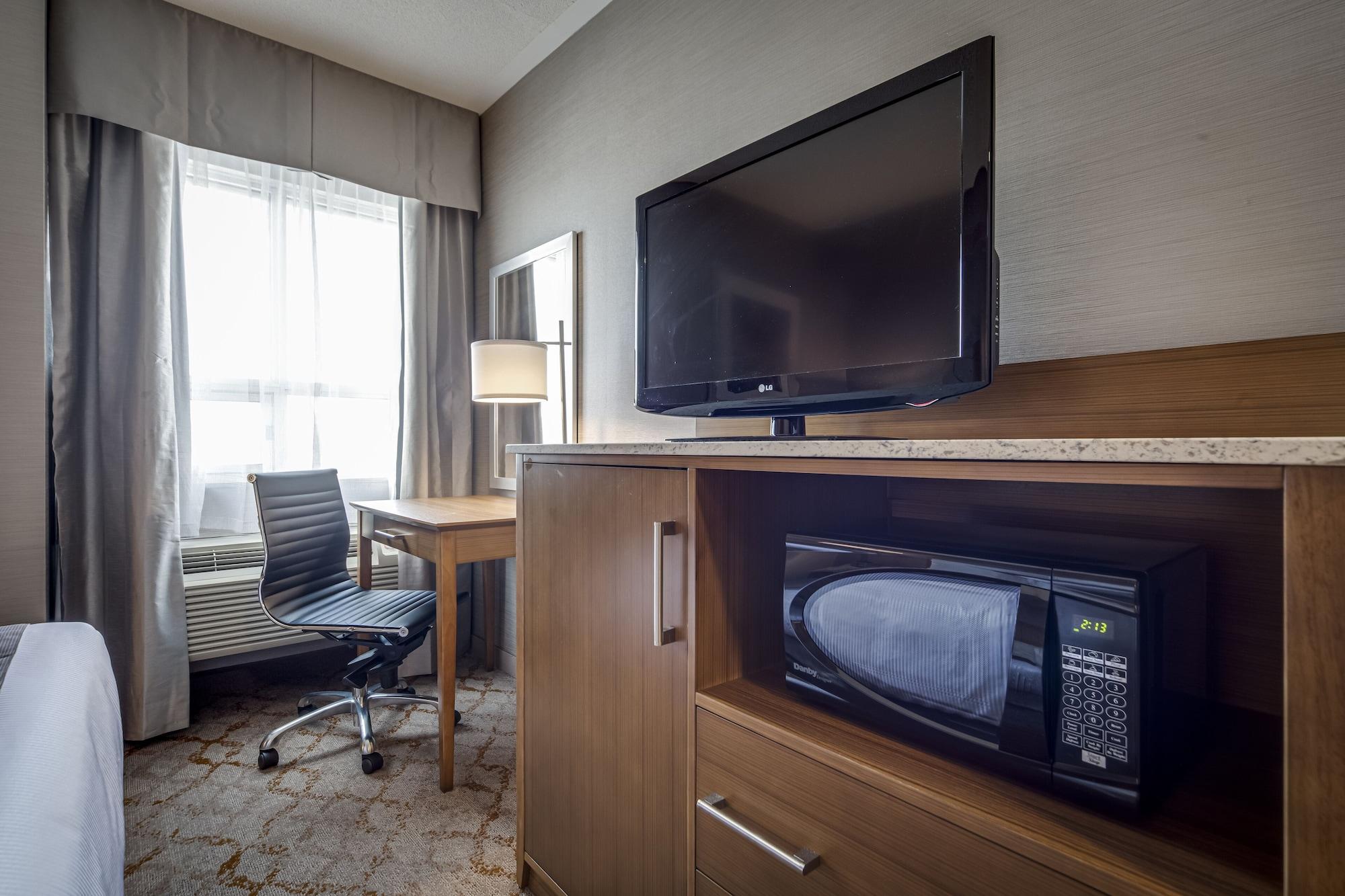 Monte Carlo Inn Vaughan Suites Εξωτερικό φωτογραφία