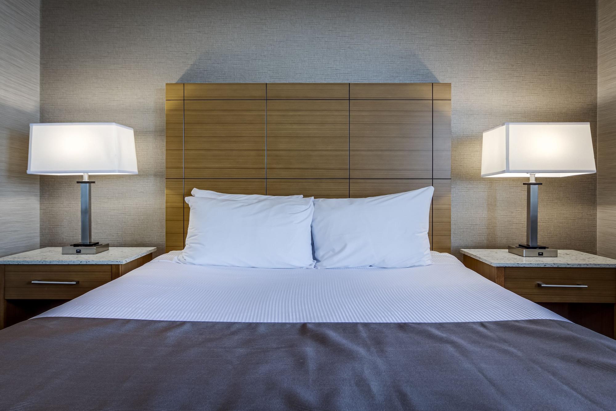 Monte Carlo Inn Vaughan Suites Εξωτερικό φωτογραφία