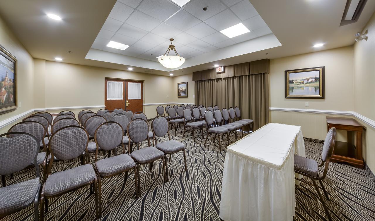 Monte Carlo Inn Vaughan Suites Εξωτερικό φωτογραφία