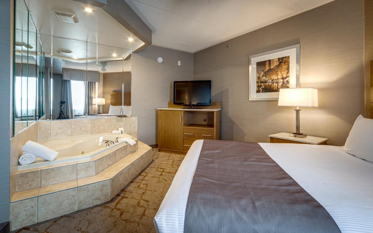 Monte Carlo Inn Vaughan Suites Εξωτερικό φωτογραφία