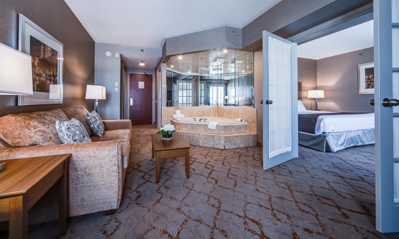 Monte Carlo Inn Vaughan Suites Εξωτερικό φωτογραφία