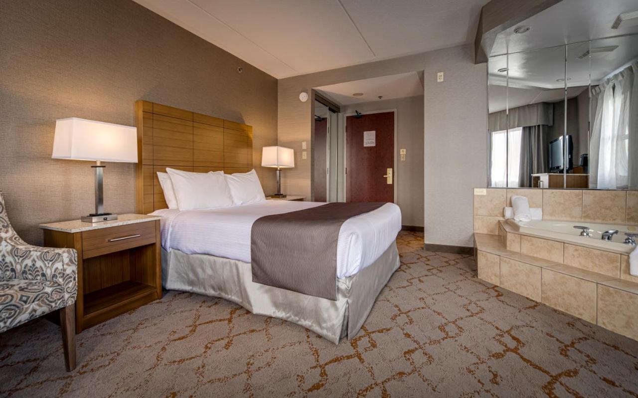 Monte Carlo Inn Vaughan Suites Εξωτερικό φωτογραφία